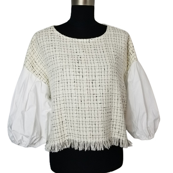 Zara puff sleeve textured knit medium sweater